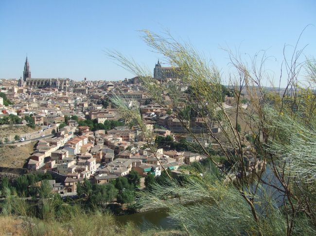 世界遺産の町「トレド」の前景。天気もよくて、気持ちよかった。。。