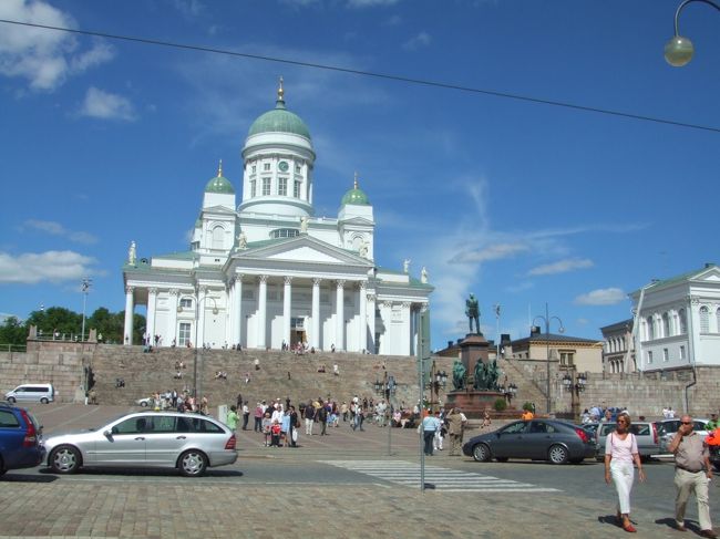 今度は元老院広場から「ウスペンスキー寺院｣を眺めてみました。