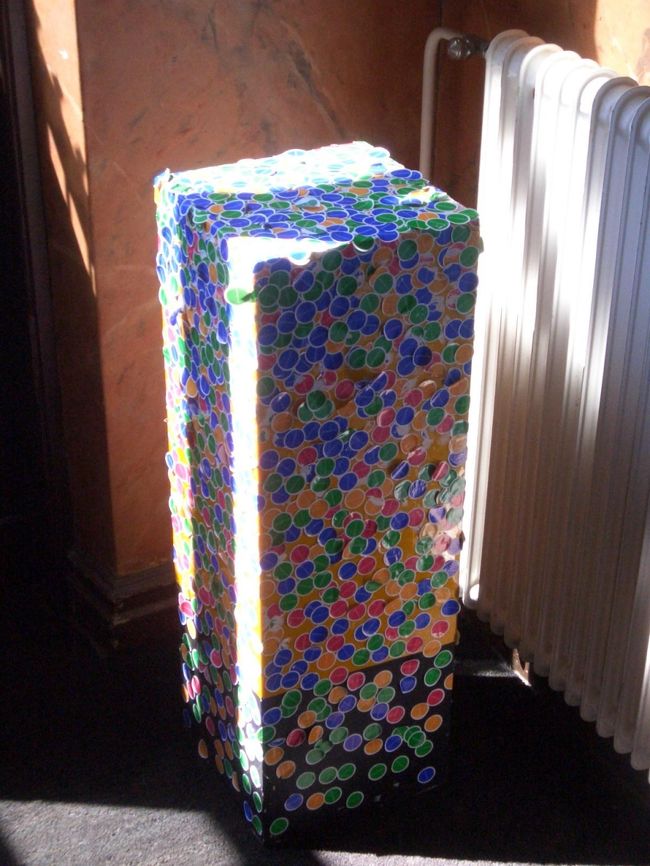 キアズマでもそうだったけど、<br />入場の時にシールをくれます。<br />私は持って帰ってきちゃうけど、<br />貼って帰る人用に･･･<br />なんとなくかわいくて撮ってみた。<br /><br />あ、ここのトイレ･･･かっこいいです。<br />行くことあればぜひ行って見てください。