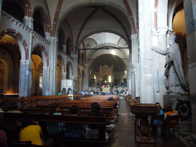 サンタンブロージョ教会の中です。<br /><br /><br />