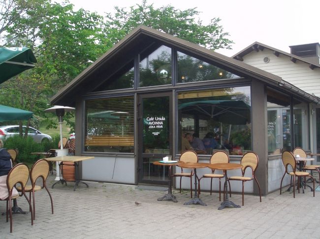 カフェ・ウルスラ。<br />中はけっこう賑わってました。<br />