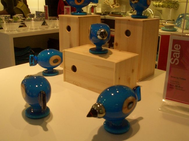 バードコレクションもSALEに。<br />私は、バードのパラパラマンガをお土産に買いました･･･<br />連れて帰りたかった･･･