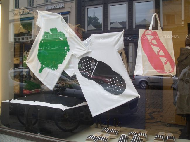 marimekkoに、キアズマの企画展のTシャツ発見。<br />どんな関係があったんだろう･･･知りたい。<br /><br />