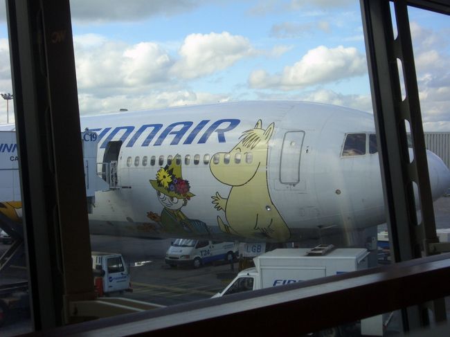 帰りの飛行機は、ムーミン機☆<br />喜んでたら･･･なんと３時間待ち･･･<br />もっとヘルシンキで遊べたのにぃ･･･