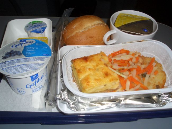 最後の機内食。<br />寝すぎて、あんまり食べれなかった。<br />映画もぜんぜん観れなかった･･･