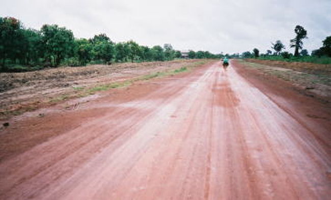 バイク（ノーヘル・・・）で２時間。ベンメリアを目指す。
