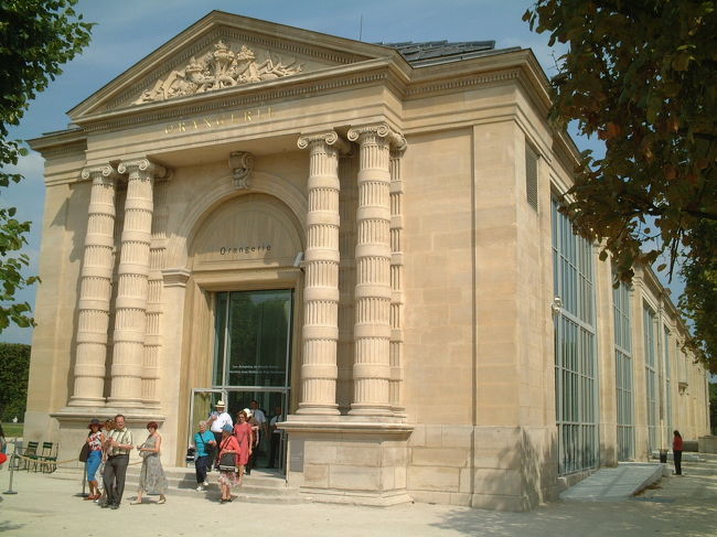 芸術のパリ。<br />改装工事が終わったばかりのオランジュリー美術館へ。