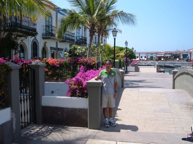 Puerto de Mogan。　マスパロマスの西にある美しいフィッシングビレッジ。
