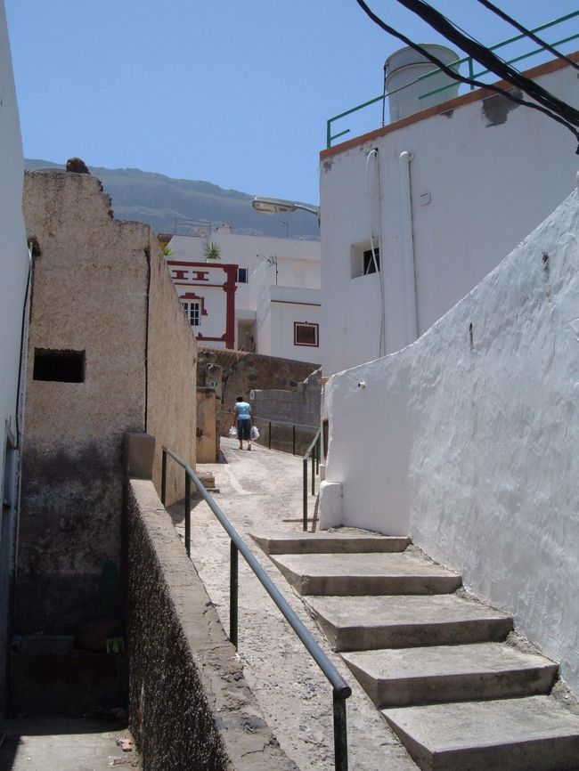 白い壁の建物がグランカナリアらしいです。