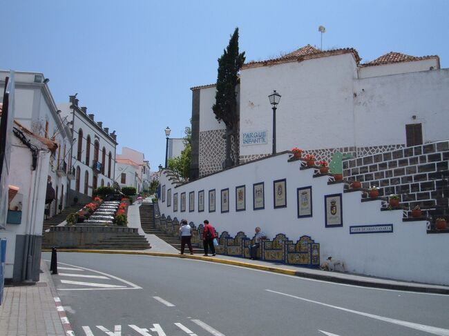 Firgas。ミネラルウォーターで有名なフィルガスの街はまるで美術館のようです。