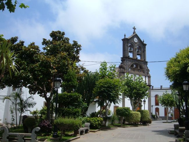 パセオの前にあるカテドラル。