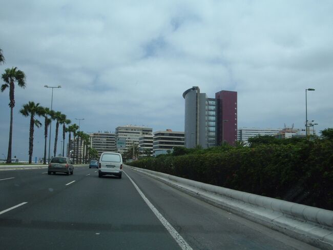 Las Palmas。　グランドカナリアの首都。　大きな近代的な町です。　リゾートエリアとは全然雰囲気の違う大都会です。　