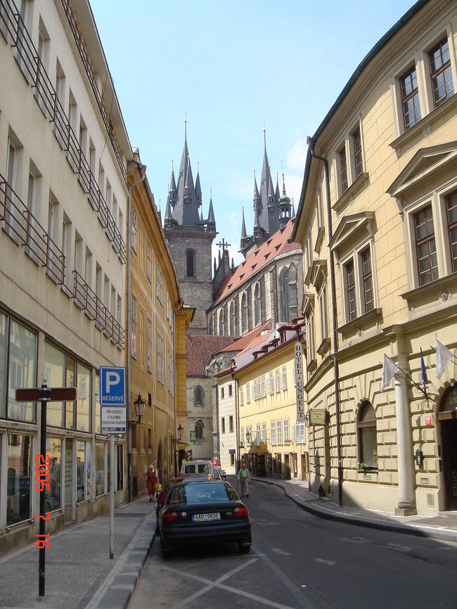 まるで絵のように美しいプラハの街並み。