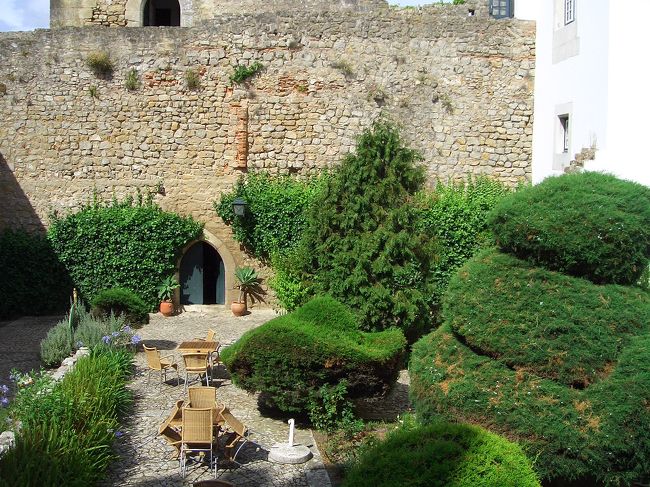 お庭もご立派。