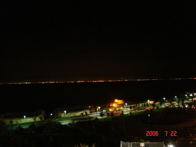 Day??<br /><br />カンクン滞在<br />ビーチに買い物（ショッピングはあまり充実してなかったけど）<br />夜はバーにて（膵臓ちゃんが泣いていたけど…私膵臓が弱いのです）