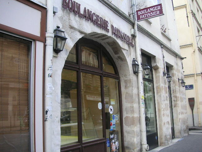 アパート近くのパン屋その２