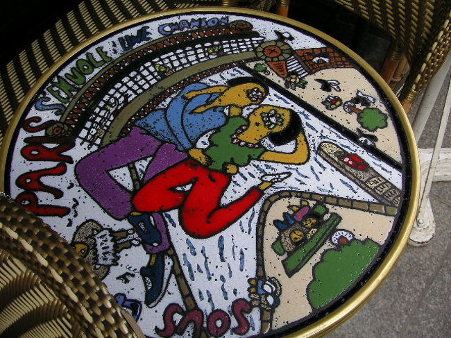 カフェのテーブル