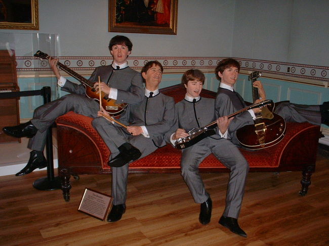 マダム・タッソーにて<br />ビートルズは永遠に不滅です