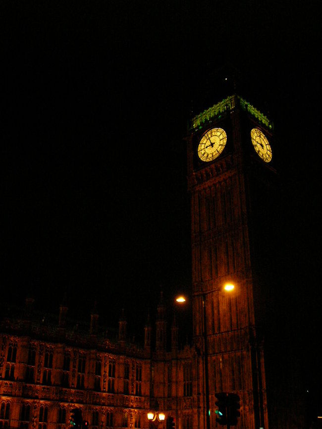 ビッグベンat night<br />