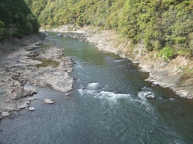 内容の濃い一日でした。お宿に帰って就寝。部屋は障子で仕切られているので、私たちの乙女な会話も全部筒抜けでした。ハズカチー(≧∇≦)