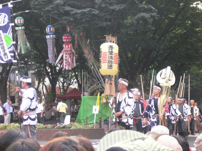 今度は地元の消防団の方々が出てきましたよ。