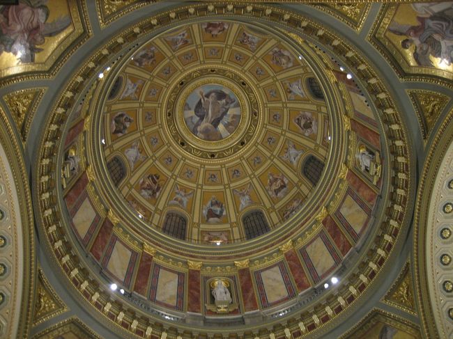 天井画がすごい・・・。