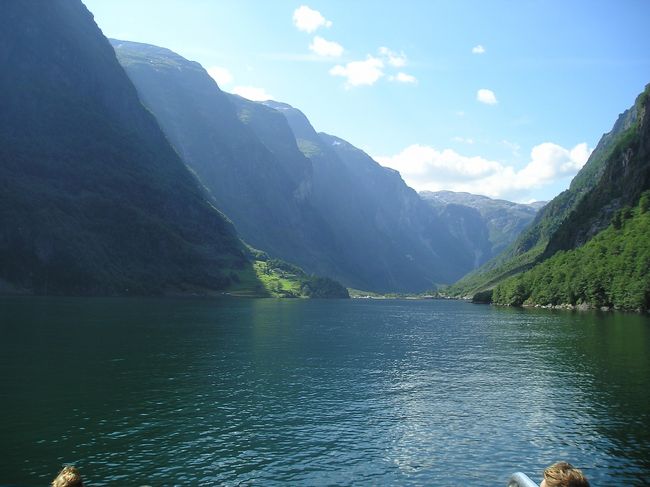 グドヴァンゲンの船着場が見えてきました。