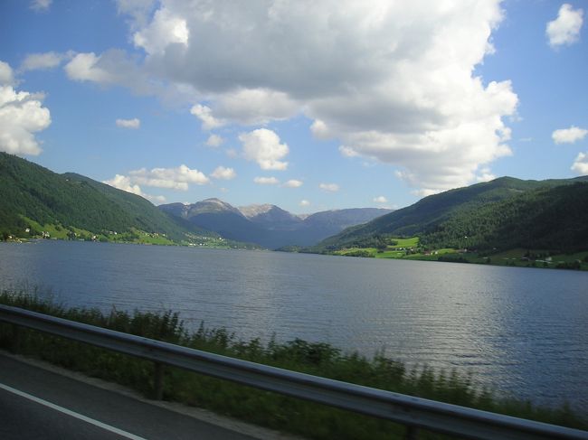 ヴォスへ向かいます<br /><br />