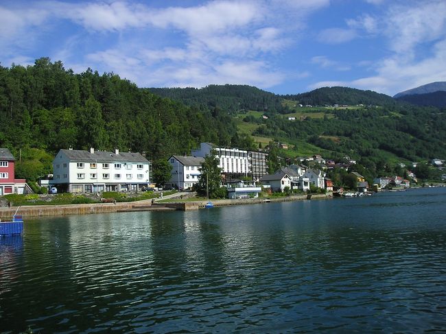 バス停方面を振り返って