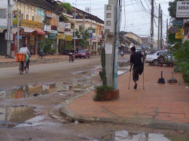 地雷被害者の人をよく見かけました。