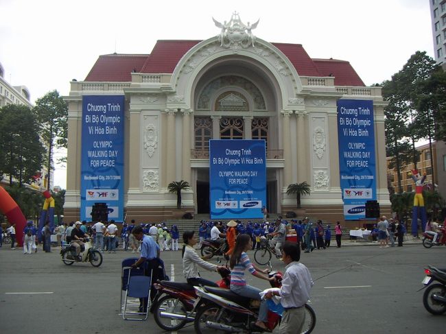 市民公会堂。<br />