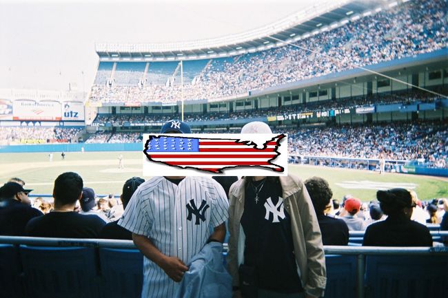 フィールドをバックに記念撮影