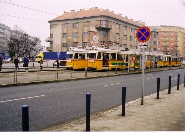 市街地から離れていますがホテルの近くにはトラムの停留所があるため、慣れればそんなに不便ではありませんでした。