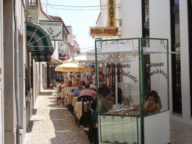 レストラン通りの様子