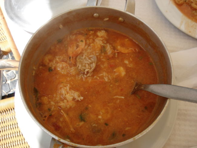 お店の人がお皿に取り分けてくれちゃったので<br />ちょっと貧相な感じですが･･･。<br />もとは凄い量なのよ