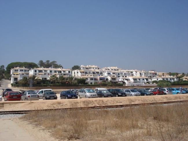 ビーチの前の街なみ