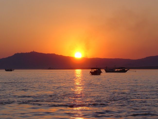 世界で一番美しいといった人がいるエーヤワディの夕陽