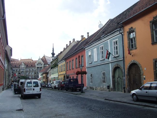 王宮地区。かわいらしい街並みが続きます。