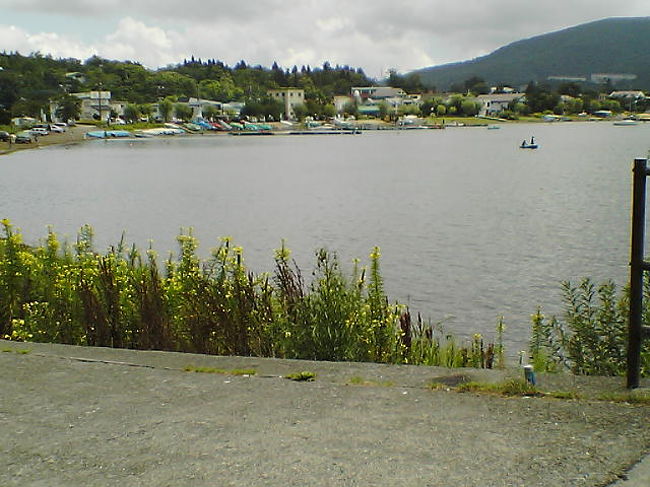 山中湖・・<br />周辺はテニス合宿で賑わっている。