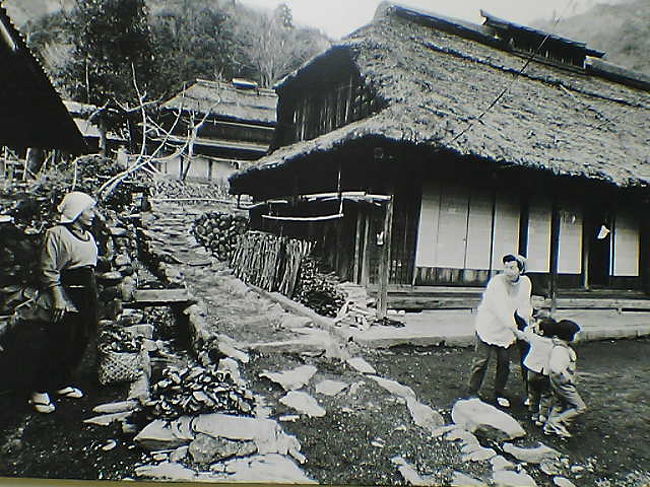 在りし日の、丹沢湖・湖底の民家・・
