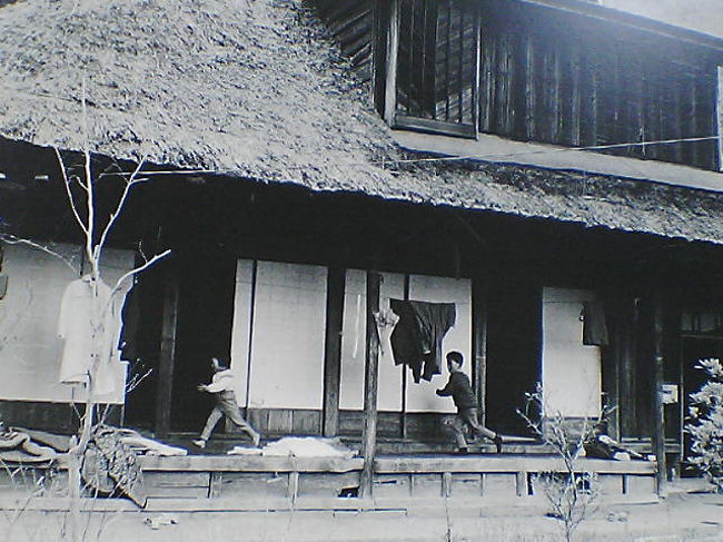 在りし日の、丹沢湖・湖底の民家・・