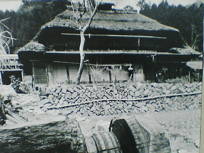 在りし日の、丹沢湖・湖底の民家・・