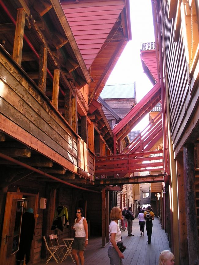 表から見るのと、一歩中へ入ったのとは随分雰囲気が違います。