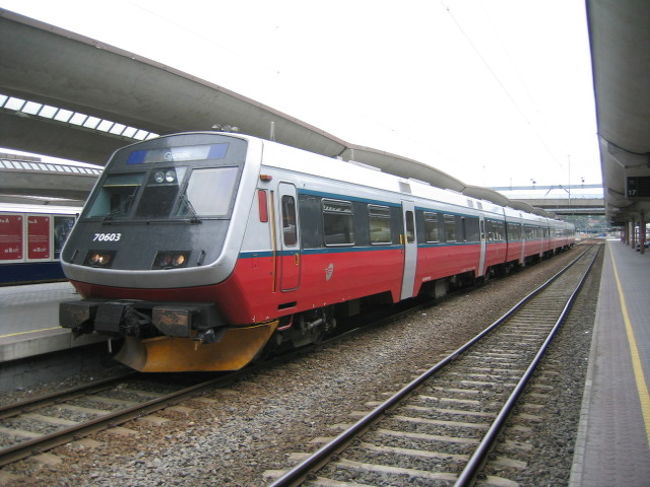 オスロ中央駅で見かけたノルウェー国鉄の特急車両