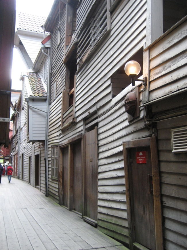 地区の中に入ってみると、傾いている様子がよくわかります。