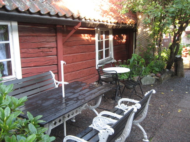 雨が降っていなければ外の席もいいね。トイレはこのお庭にあります。<br />最後のフィンランド編へ続く、、、