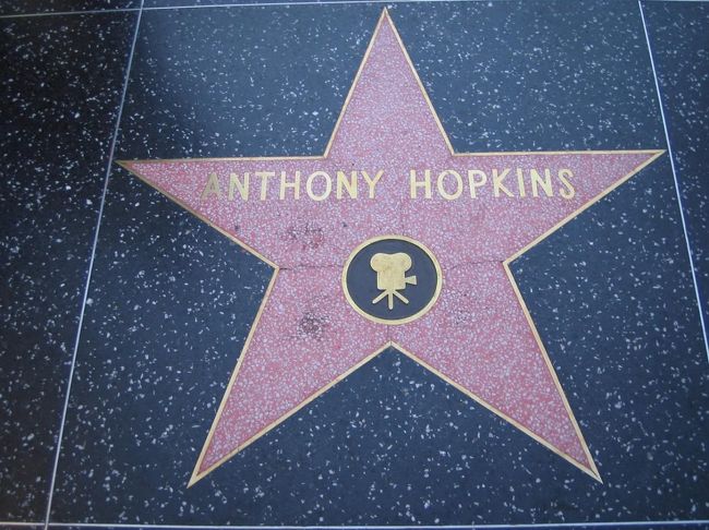 ハリウッドに戻ってきました。<br />アンソニー・ホプキンスの碑を発見♪
