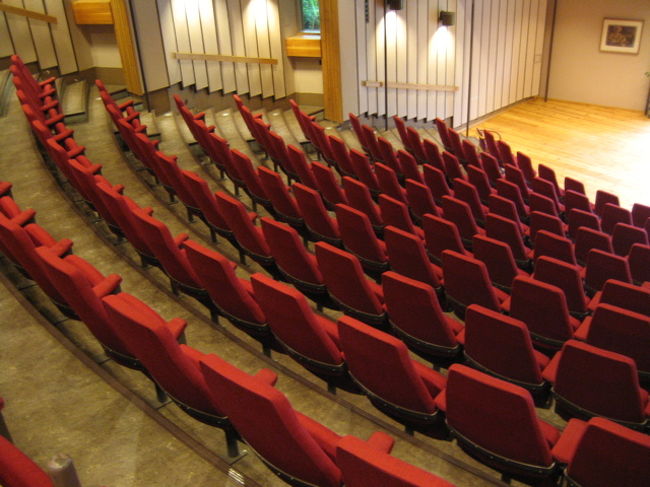 今夜もコンサートがあるそうです。聴いてみたいなぁ〜