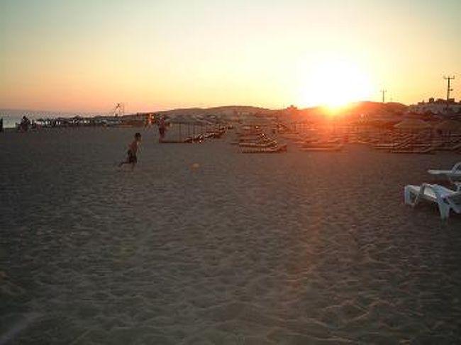 トロイ観光後、エーゲ海近くの町へ。<br />エーゲ海の夕日に間に合いました♪