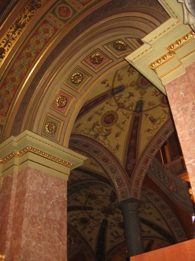 写真を取る事が出来たのは<br />エントランスだけでした。